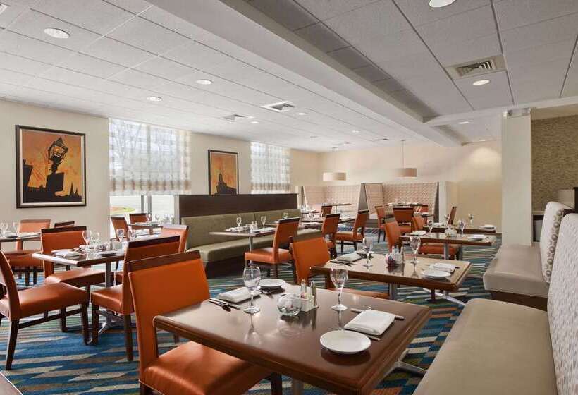 هتل Hilton Garden Inn Bostonburlington