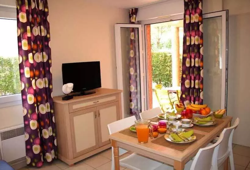 Отель Lagrange Vacances Les Pierres De Jade