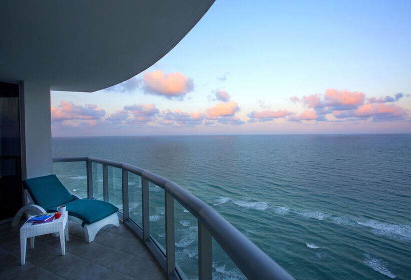 בית מלון כפרי Marenas Beach Resort