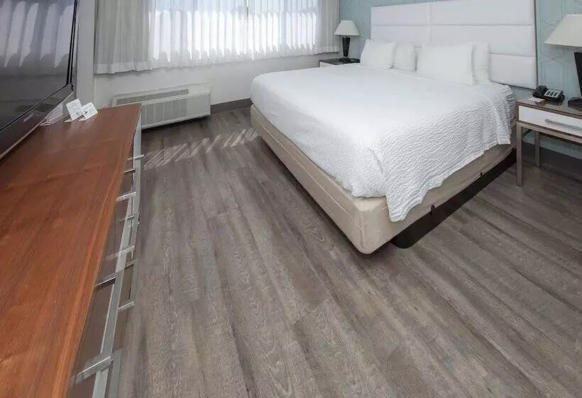 هتل Pasadena Rose & Crown