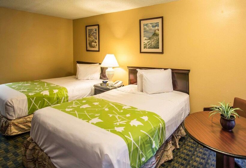 فندق Quality Inn