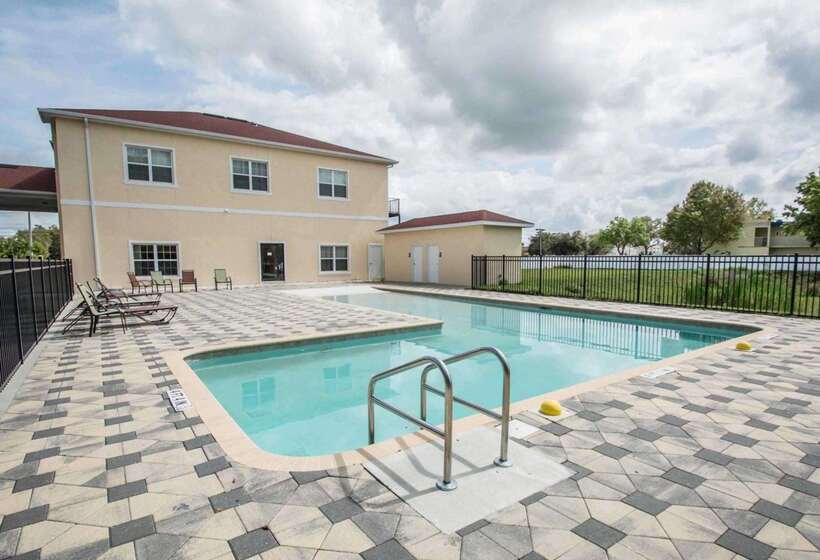 فندق Quality Inn