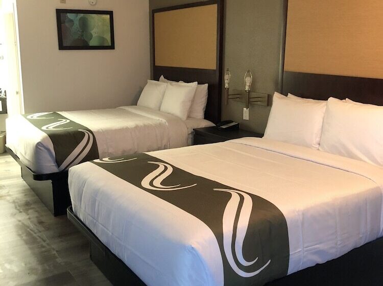 فندق Quality Inn