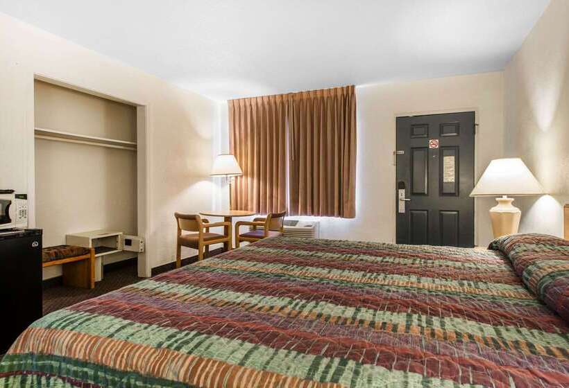 هتل Rodeway Inn & Suites