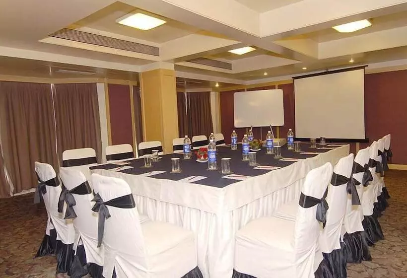 فندق The Coronet