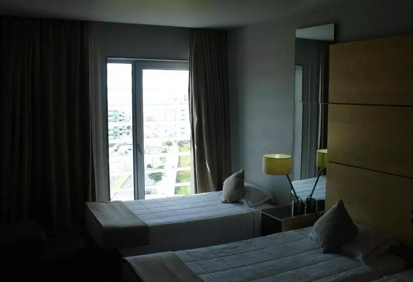 ホテル Vip Executive Azores