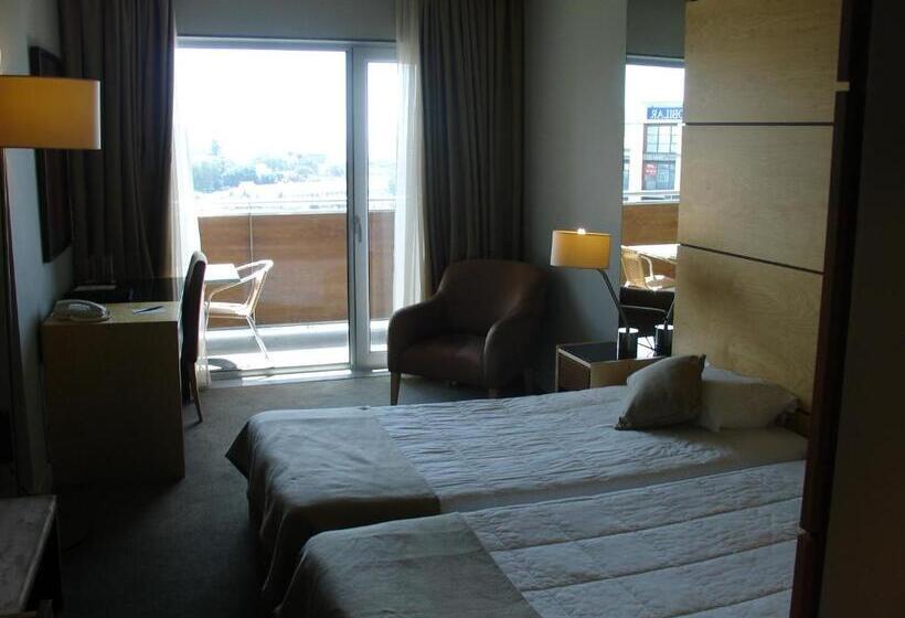 هتل Vip Executive Azores