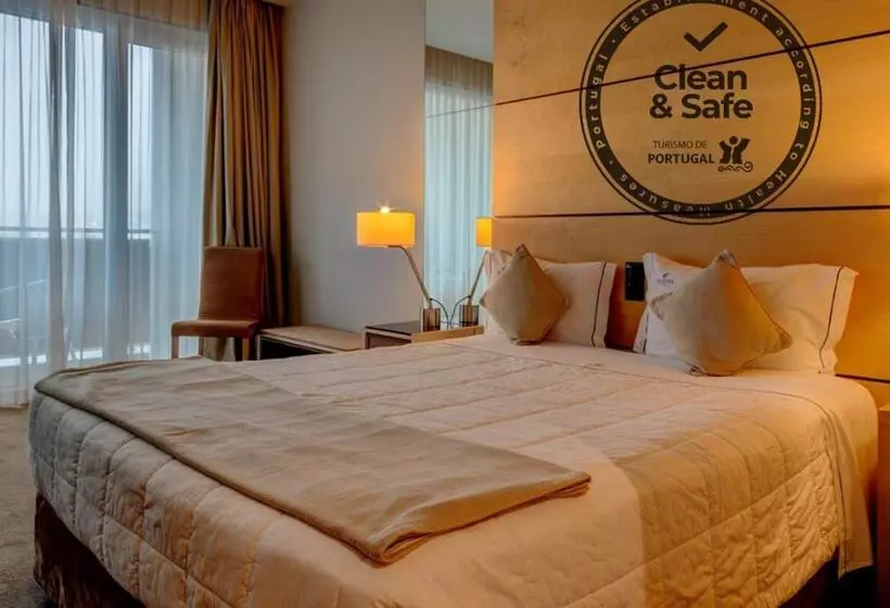 ホテル Vip Executive Azores