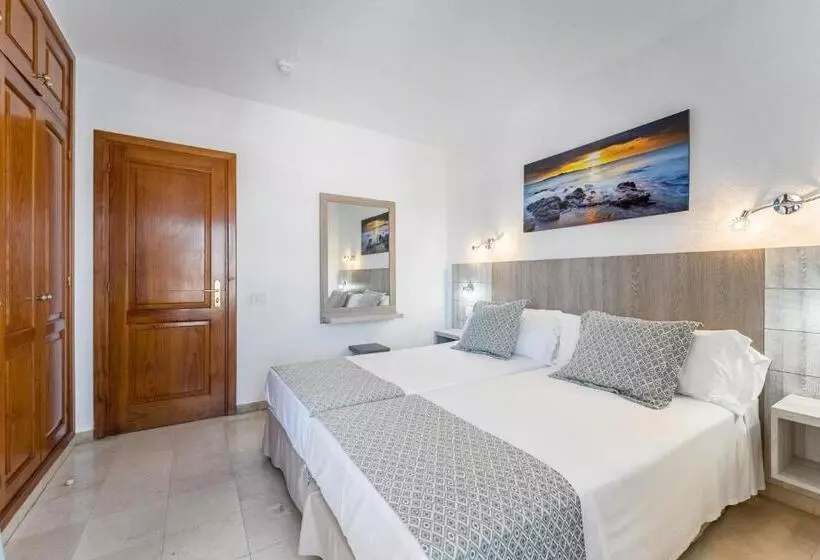 Klayman Olivina Apart