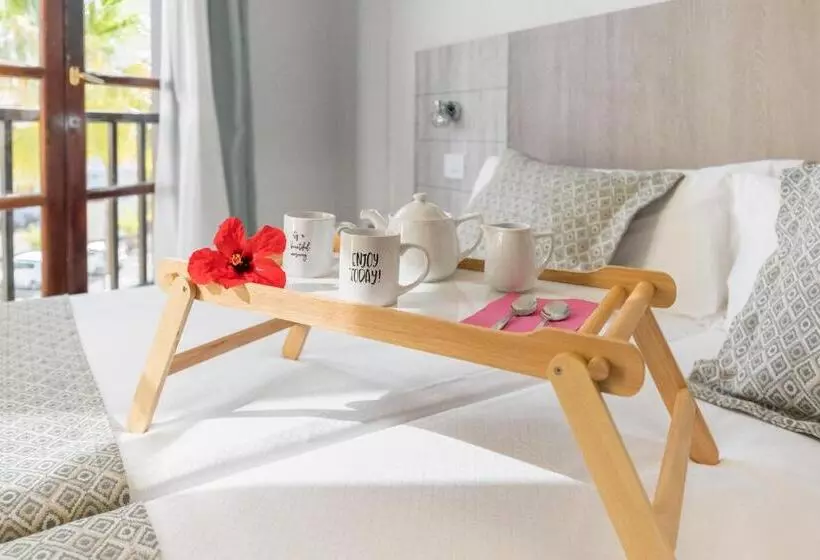 Klayman Olivina Apart