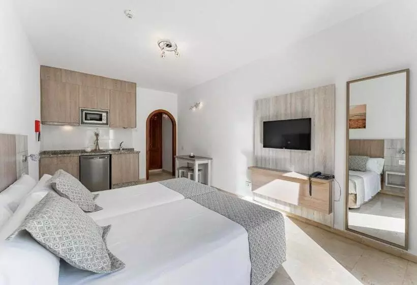 Klayman Olivina Apart