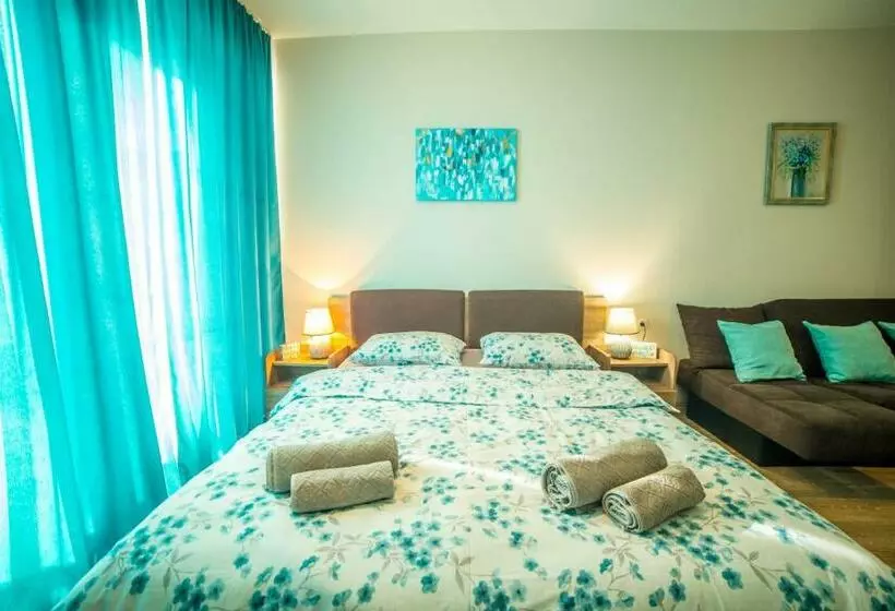 هتل Bakuriani Plaza A 208