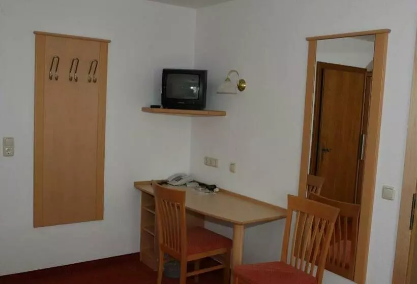 Hotelli Garni Sonnenheim