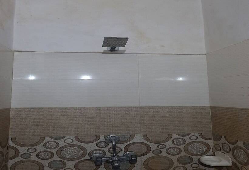 Отель Jyoti Palace Vrindavan