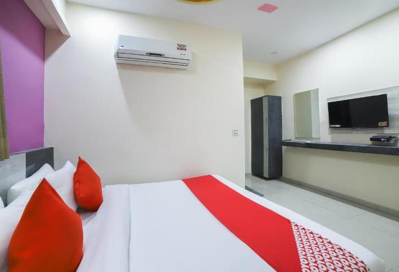 בית מלון כפרי Oyo 70175 Green Palace