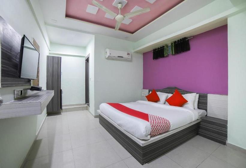 בית מלון כפרי Oyo 70175 Green Palace