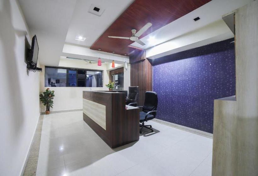 בית מלון כפרי Oyo 70175 Green Palace