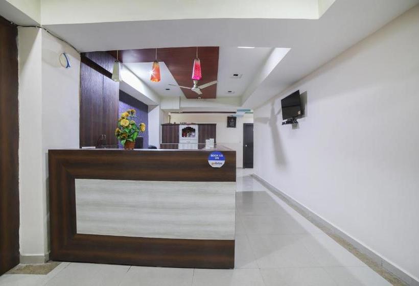 בית מלון כפרי Oyo 70175 Green Palace