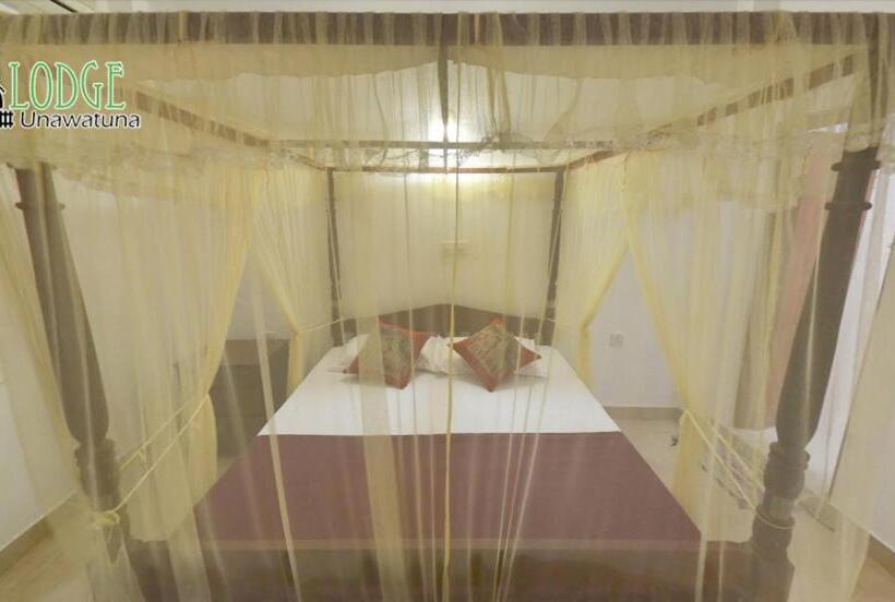 ホテル The Lodge Unawatuna