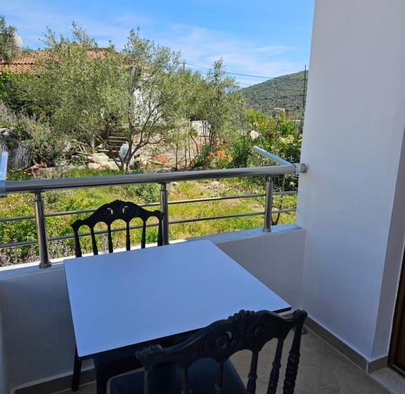 בית מלון כפרי Vila Malo 1