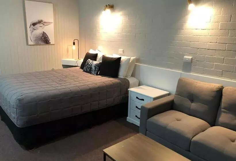 モーテル Country Roads Motor Inn