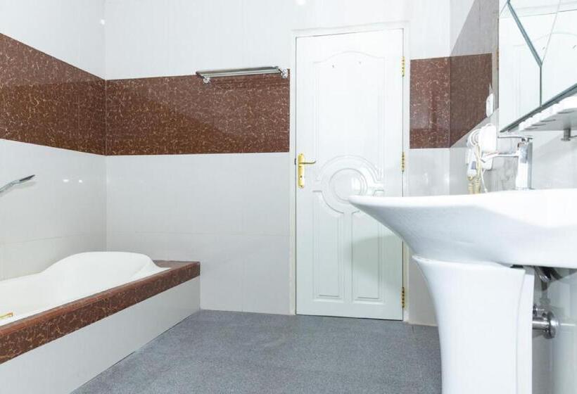 بنسيون Reddoorz Premium @ Sea Residence Manado