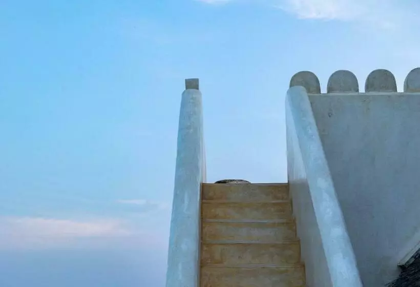 تختخواب و صبحانه Jua House