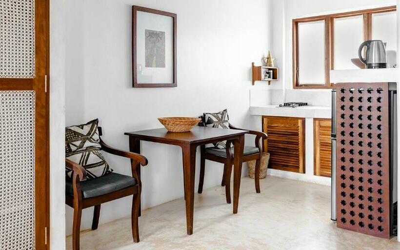 تختخواب و صبحانه Jua House