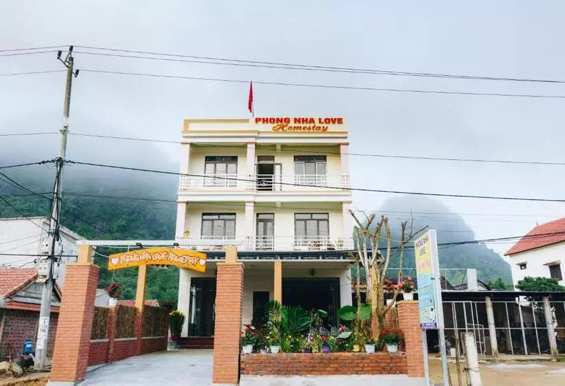 تختخواب و صبحانه Phong Nha Love Homestay
