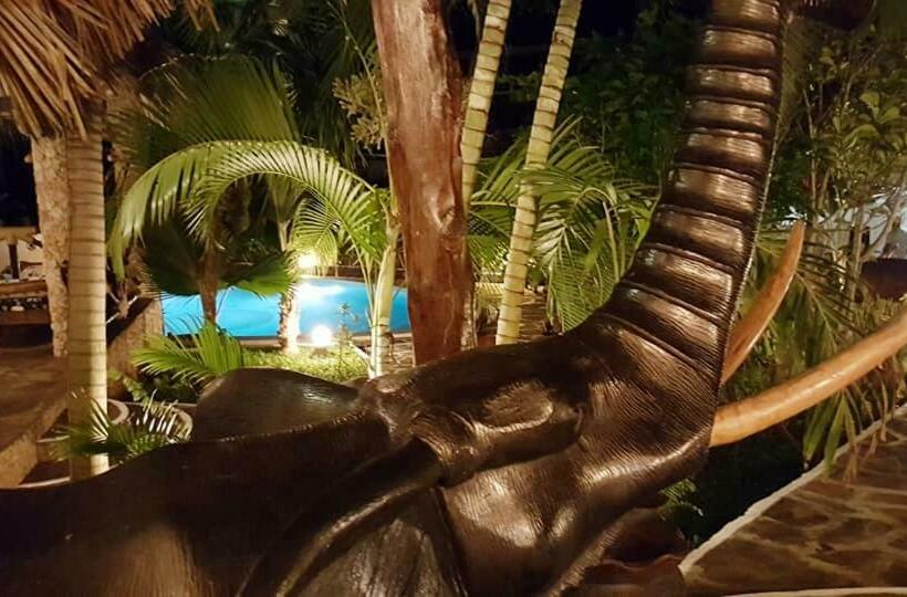 Boutique Hotel Nyumbani Tembo