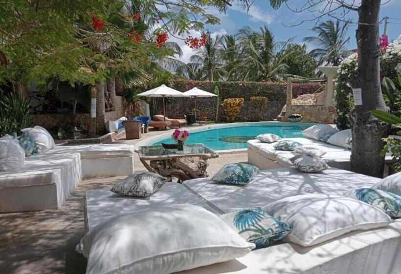 Boutique Hotel Nyumbani Tembo