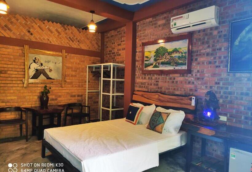 هتل Vu S Homestay