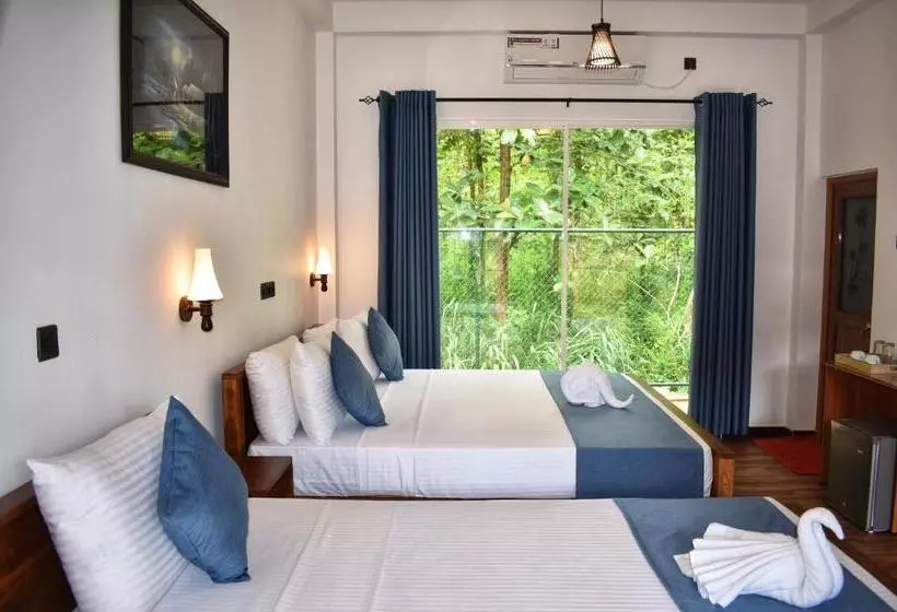 پانسیون Forest Edge Safari Villa