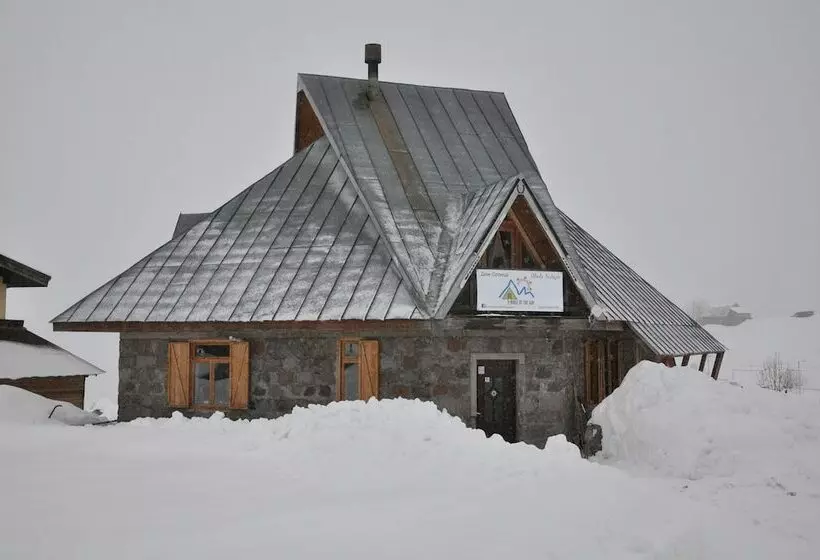 پانسیون House Of The Sun Gudauri