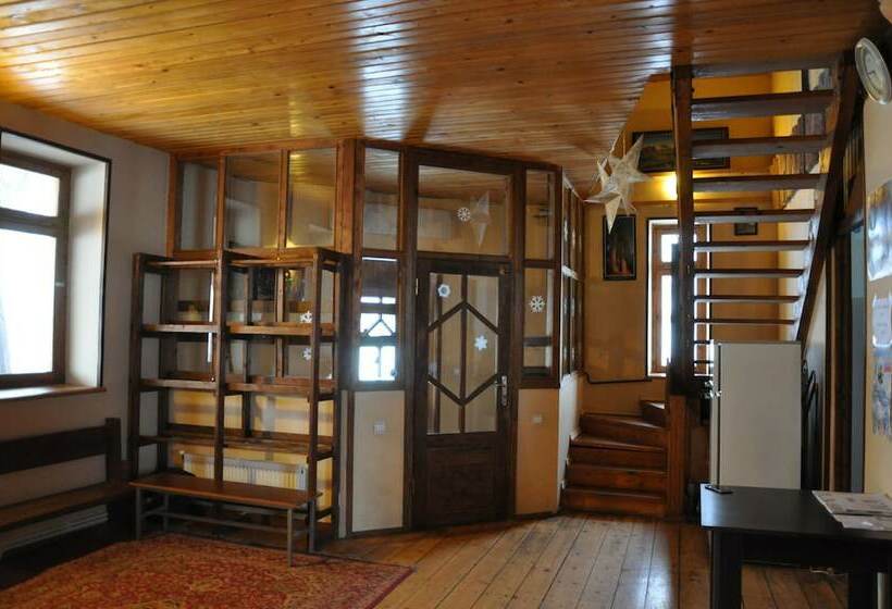 پانسیون House Of The Sun Gudauri