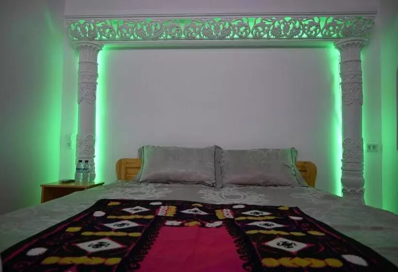 ペンション Khiva Tosh Darvoza & Trip Service