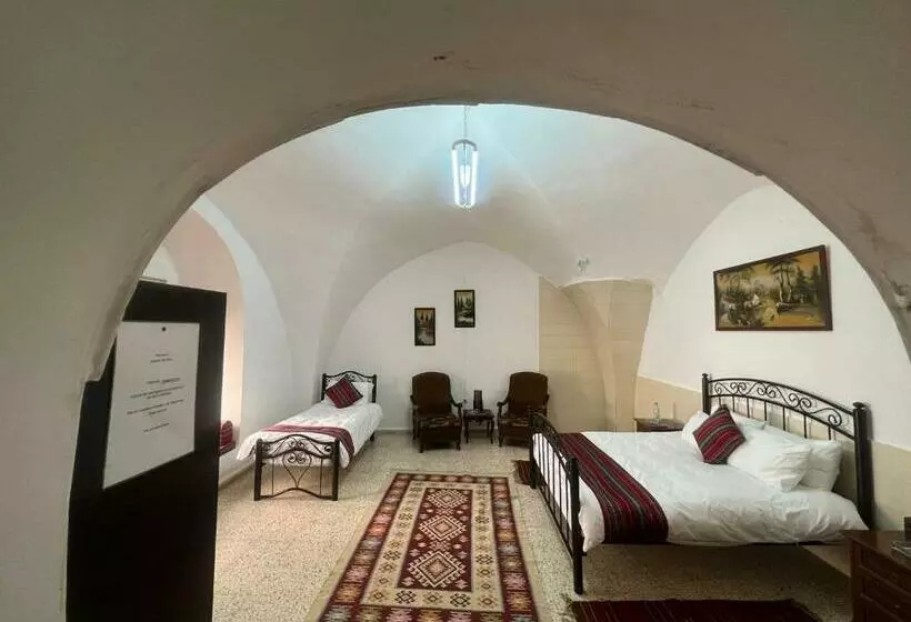 پانسیون Qandeel   Dar Botto