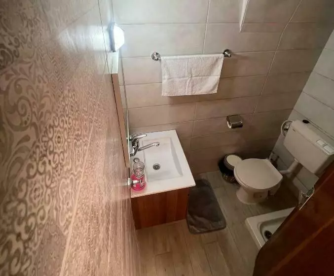 پانسیون Qandeel   Dar Botto