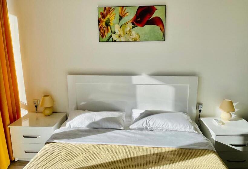 Sea View Apartments Orbi Beach Tower