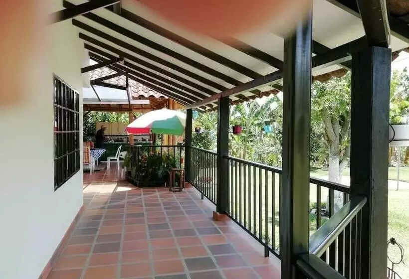 ベッドアンドブレックファースト Finca Campestre J&j