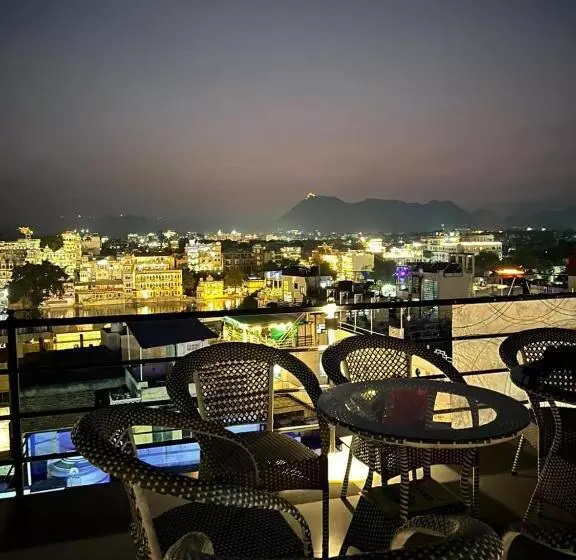 تختخواب و صبحانه Jag Niwas Guest House & Pure Veg Restaurant
