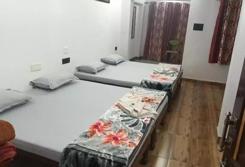 تختخواب و صبحانه Jag Niwas Guest House & Pure Veg Restaurant