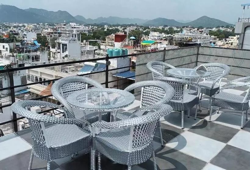 تختخواب و صبحانه Jag Niwas Guest House & Pure Veg Restaurant