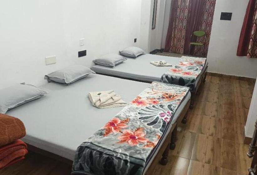 Bed and Breakfast Jag Niwas Guest House & Pure Veg Restaurant