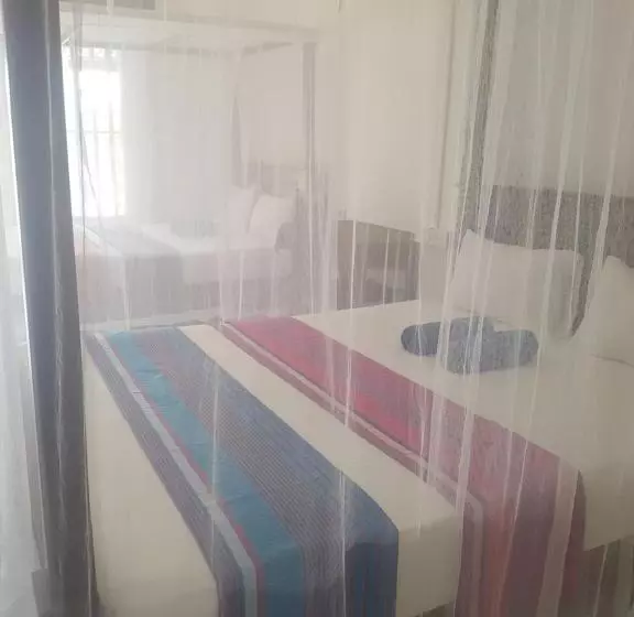 Aamiaismajoitus (B&B) Sea Port Hiriketiya