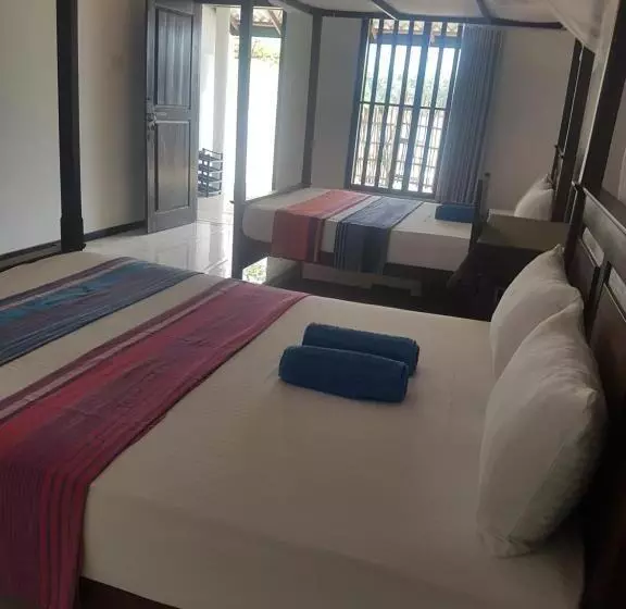 Aamiaismajoitus (B&B) Sea Port Hiriketiya