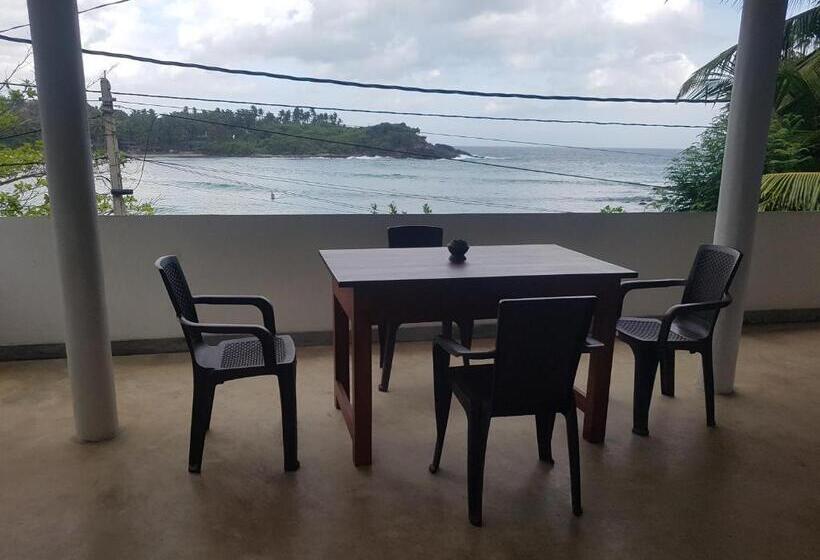 ベッドアンドブレックファースト Sea Port Hiriketiya