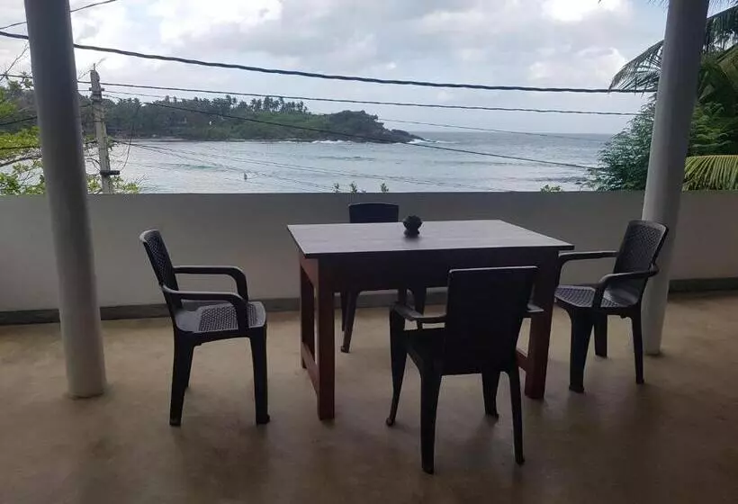 Aamiaismajoitus (B&B) Sea Port Hiriketiya