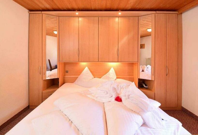 فندق Alpin Garni Die Kleine Post