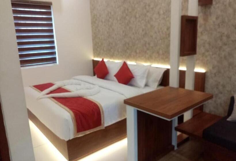 هتل Remanika Regency